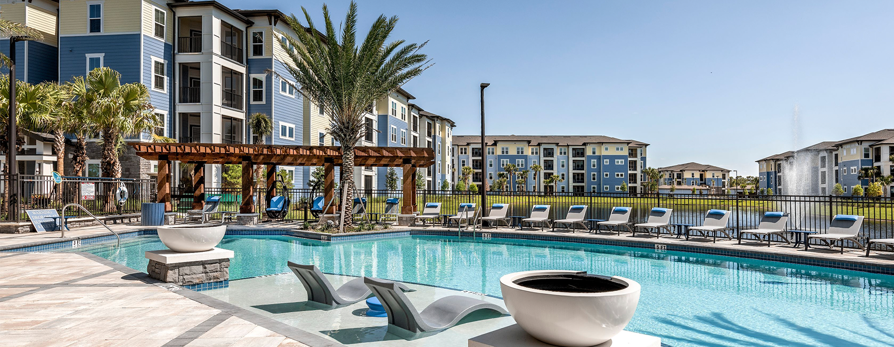 Pool Deck area with Lounges & Lake View